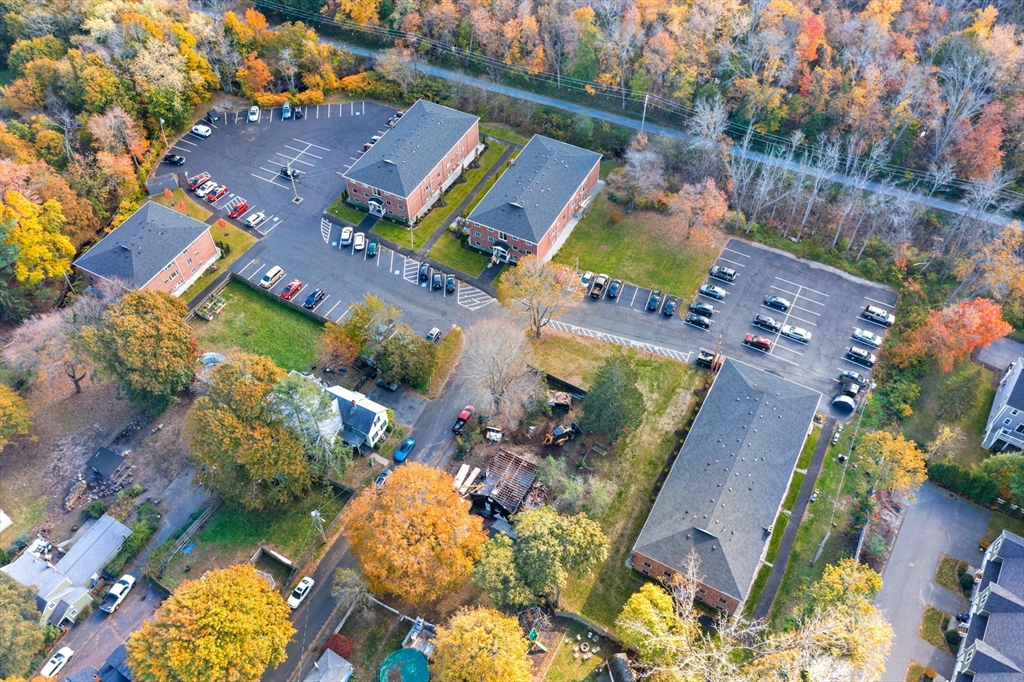 9 Dyer Court, Danvers, Massachusetts, 2 Bedrooms Bedrooms, 4 Rooms Rooms,1 BathroomBathrooms,Residential Lease,For Rent,Dyer Court,73490717