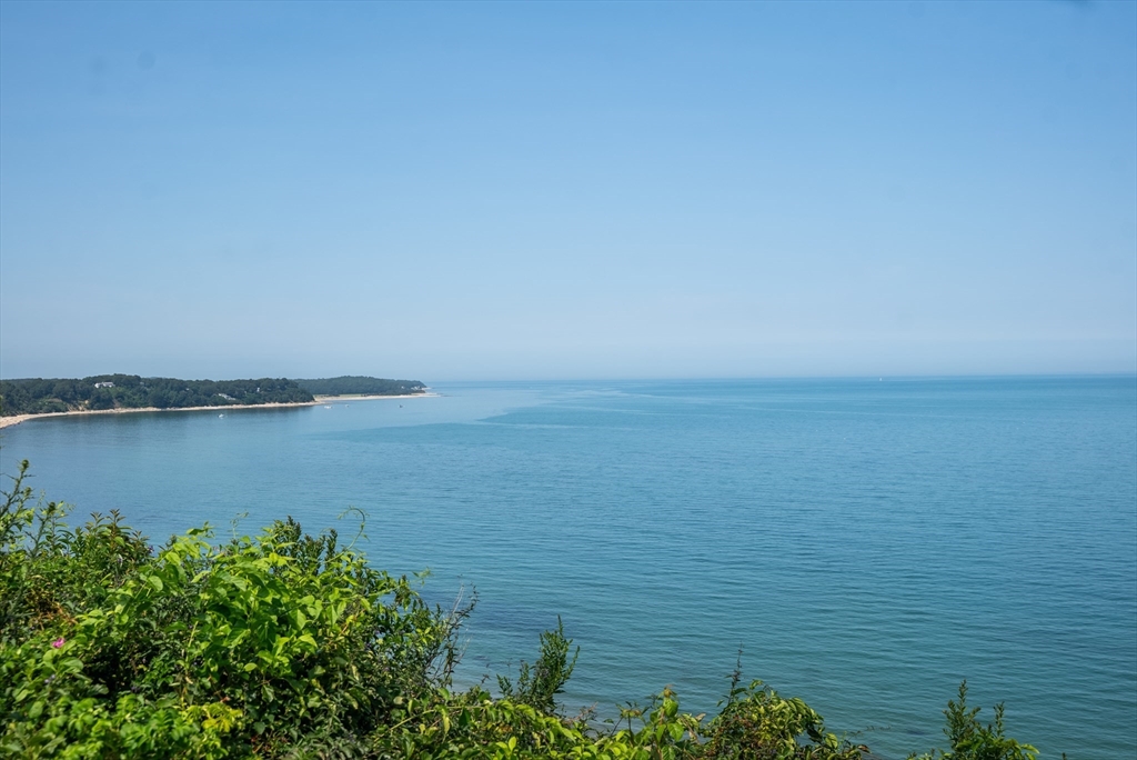 64 Cliffside Dr, Plymouth, Massachusetts, 3 Bedrooms Bedrooms, 5 Rooms Rooms,2.5 BathroomsBathrooms,Residential Lease,For Rent,Cliffside Dr,73432342