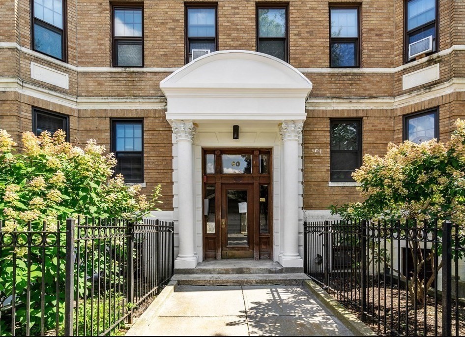 60 Queensberry Street, Boston, Massachusetts, 2 Rooms Rooms,1 BathroomBathrooms,Residential Lease,For Rent,Queensberry Street,73490739