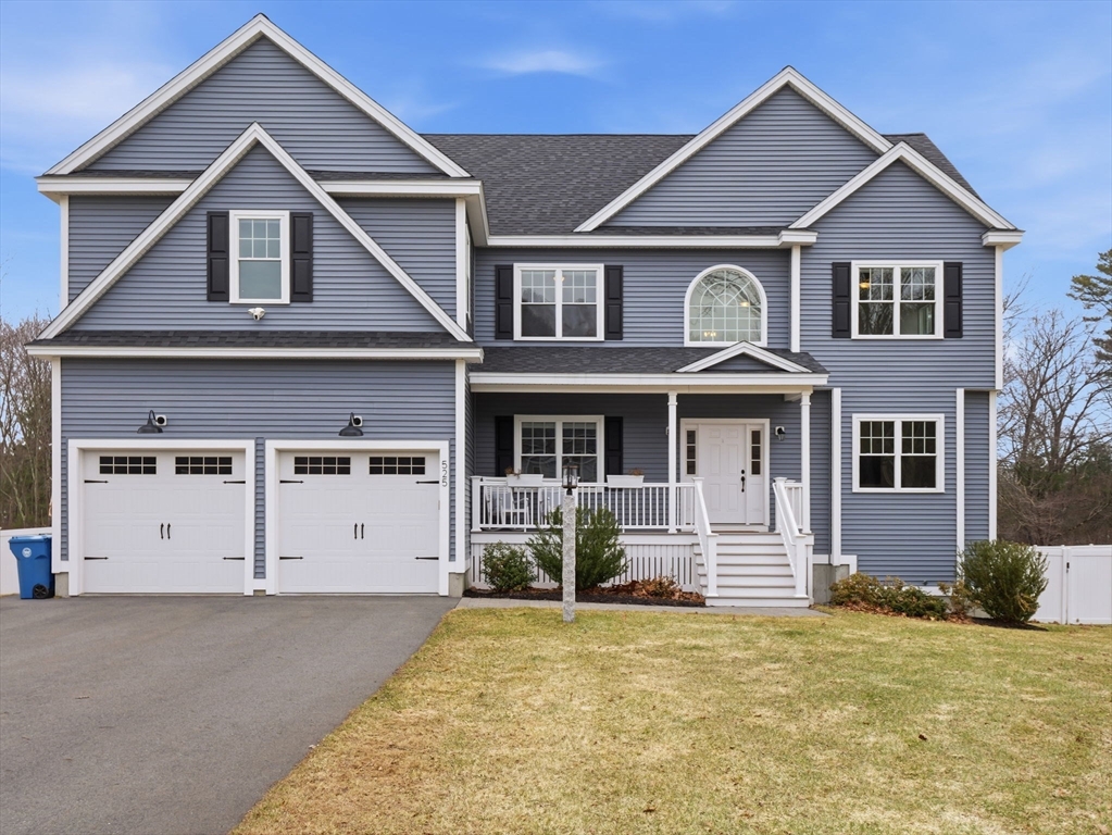 525 Chandler St, Tewksbury, Massachusetts, 4 Bedrooms Bedrooms, 8 Rooms Rooms,3 BathroomsBathrooms,Residential,For Sale,Chandler St,73490632