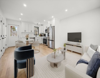 23-27 Cedar St, Boston, Massachusetts, 3 Bedrooms Bedrooms, 5 Rooms Rooms,2.5 BathroomsBathrooms,Residential,For Sale,Cedar St,73490753