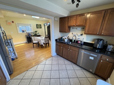 208 Holland St, Somerville, Massachusetts, 6 Bedrooms Bedrooms, 8 Rooms Rooms,3.5 BathroomsBathrooms,Residential Lease,For Rent,Holland St,73490765
