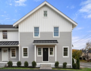 63 Oak Street, Wellesley, Massachusetts, 3 Bedrooms Bedrooms, 7 Rooms Rooms,3.5 BathroomsBathrooms,Residential,For Sale,Oak Street,73490774