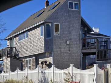 4 79th Street, Newburyport, Massachusetts, 3 Bedrooms Bedrooms, 5 Rooms Rooms,1 BathroomBathrooms,Residential Lease,For Rent,79th Street,73490781