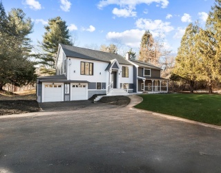 85 Jewell St, Mansfield, Massachusetts, 4 Bedrooms Bedrooms, 9 Rooms Rooms,3.5 BathroomsBathrooms,Residential,For Sale,Jewell St,73490798