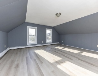 10 Clinton St., Taunton, Massachusetts, 2 Bedrooms Bedrooms, 5 Rooms Rooms,1 BathroomBathrooms,Residential Lease,For Rent,St.,73490714