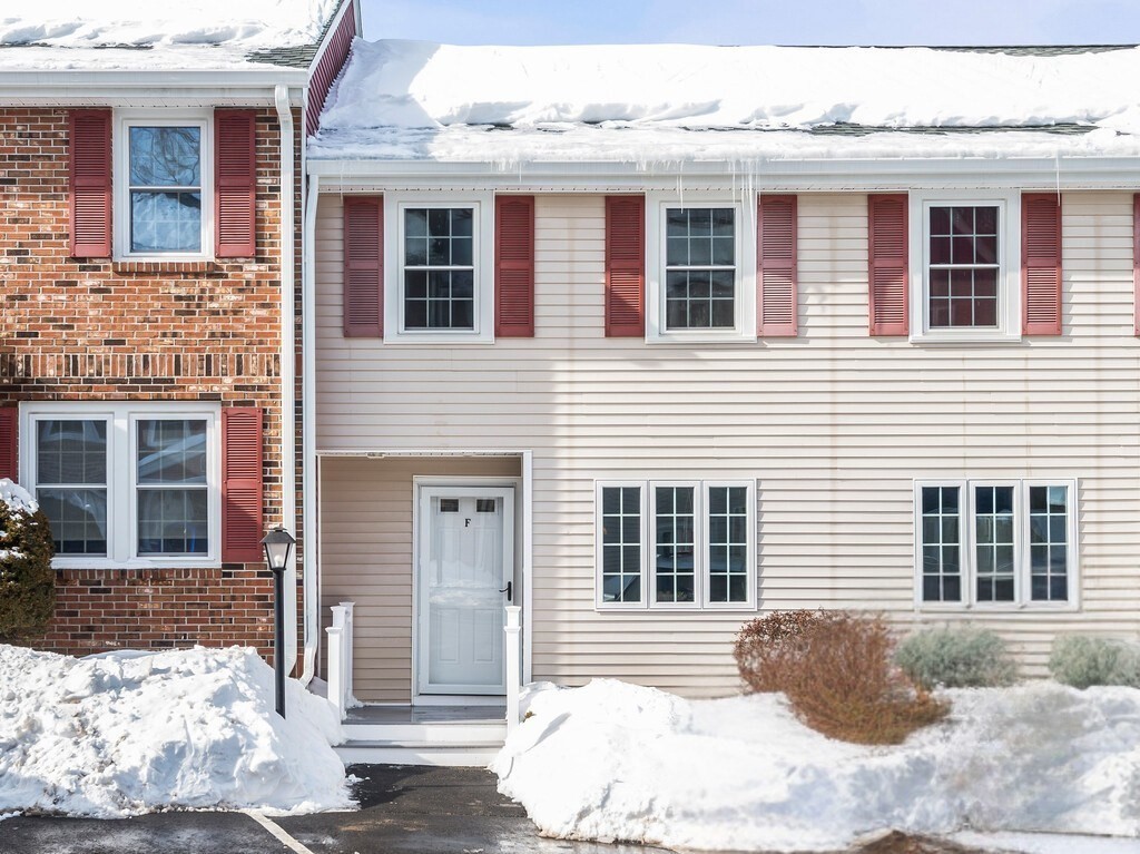 45 Fox Meadow Rd, Leominster, Massachusetts, 2 Bedrooms Bedrooms, 4 Rooms Rooms,1.5 BathroomsBathrooms,Residential,For Sale,Fox Meadow Rd,73476914