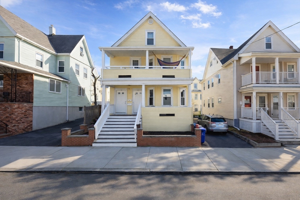 29 Wilson Ave, Malden, Massachusetts, 4 Bedrooms Bedrooms, 6 Rooms Rooms,2 BathroomsBathrooms,Residential Lease,For Rent,Wilson Ave,73471979