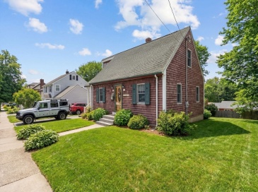187 Laurel St, Melrose, Massachusetts, 3 Bedrooms Bedrooms, 6 Rooms Rooms,2 BathroomsBathrooms,Residential,For Sale,Laurel St,73476144