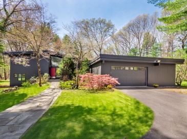 45 Winter Street, Lincoln, Massachusetts, 4 Bedrooms Bedrooms, 10 Rooms Rooms,3.5 BathroomsBathrooms,Residential,For Sale,Winter Street,73474312
