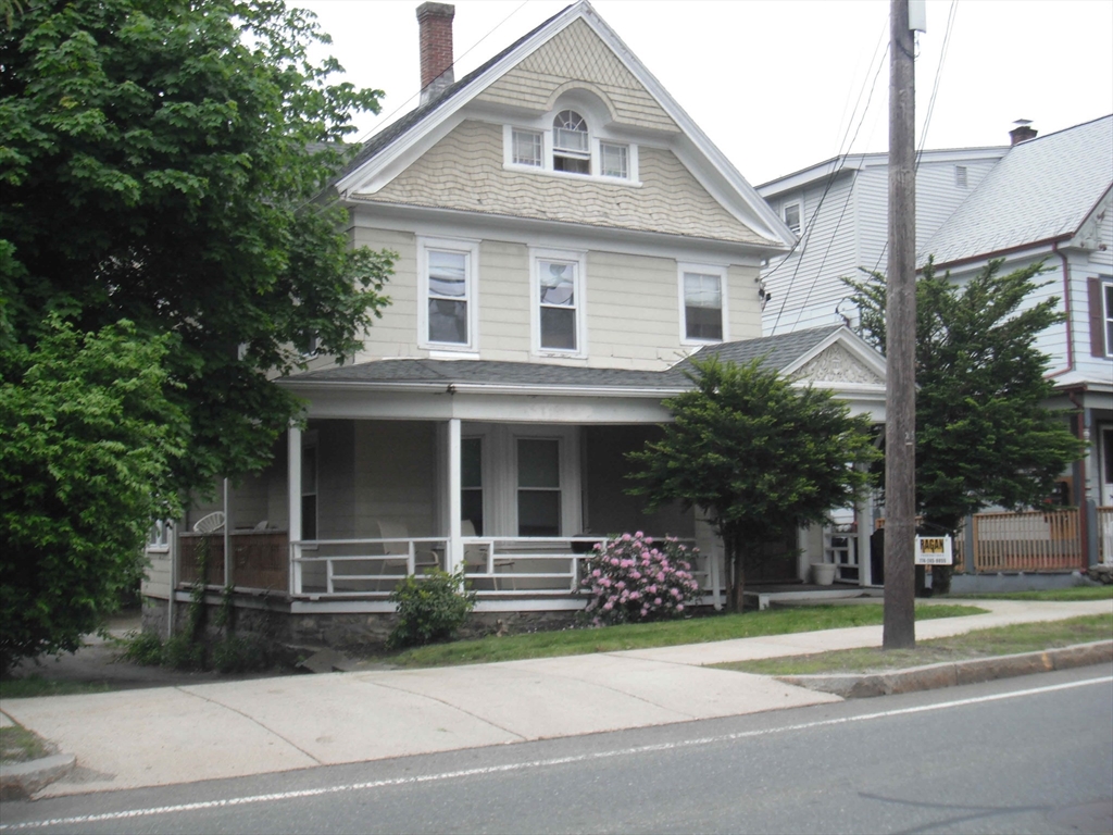 110 West Main Street, Marlborough, Massachusetts, 1 Bedroom Bedrooms, 4 Rooms Rooms,1 BathroomBathrooms,Residential Lease,For Rent,West Main Street,73490908