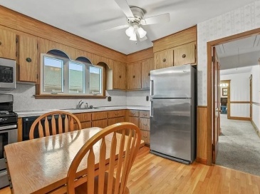 358-360 Arlington St, Watertown, Massachusetts, 3 Bedrooms Bedrooms, 6 Rooms Rooms,1 BathroomBathrooms,Residential Lease,For Rent,Arlington St,73490935