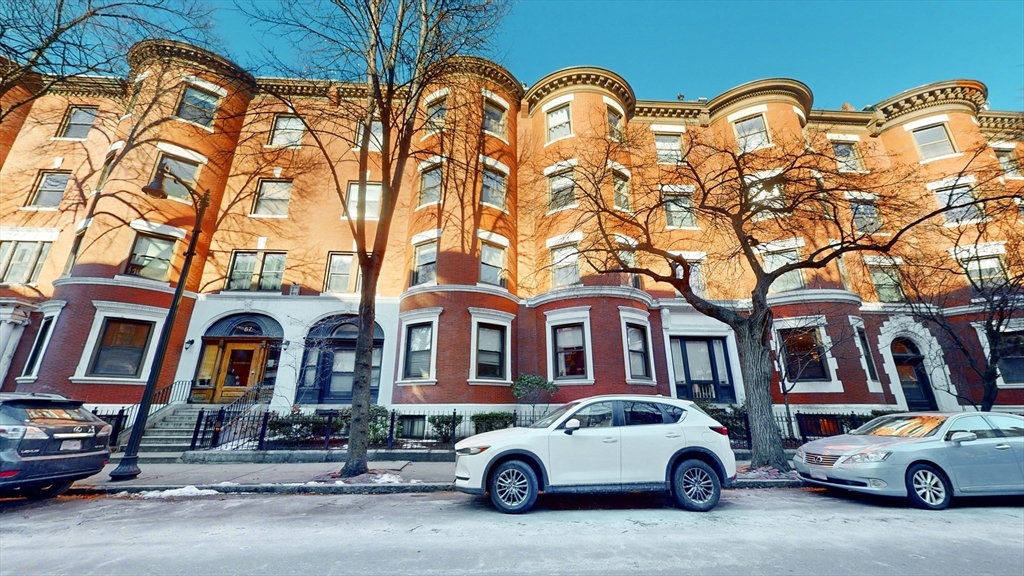 87 Gainsborough St, Boston, Massachusetts, 2 Bedrooms Bedrooms, 4 Rooms Rooms,1 BathroomBathrooms,Residential Lease,For Rent,Gainsborough St,73490968