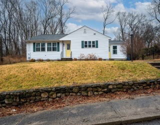 26 Prospect St, Blackstone, Massachusetts, 3 Bedrooms Bedrooms, 5 Rooms Rooms,2 BathroomsBathrooms,Residential,For Sale,Prospect St,73490979