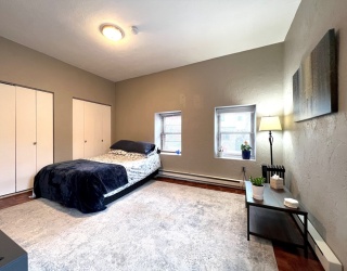 88 Broadway, Chelsea, Massachusetts, 2 Rooms Rooms,1 BathroomBathrooms,Residential Lease,For Rent,Broadway,73490990