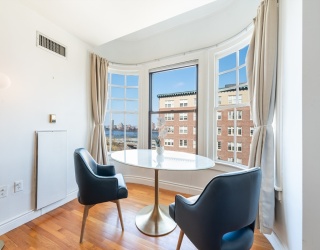 4 Charlesgate East, Boston, Massachusetts, 1 Bedroom Bedrooms, 3 Rooms Rooms,1 BathroomBathrooms,Residential,For Sale,Charlesgate East,73490869