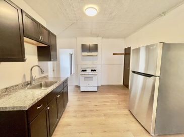 650 High St, Holyoke, Massachusetts, 3 Bedrooms Bedrooms, 5 Rooms Rooms,1 BathroomBathrooms,Residential Lease,For Rent,High St,73490873