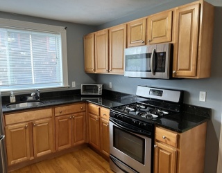 144 Washington Street, Peabody, Massachusetts, 1 Bedroom Bedrooms, 3 Rooms Rooms,1 BathroomBathrooms,Residential Lease,For Rent,Washington Street,73490824