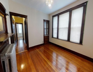 33 Bellingham St, Chelsea, Massachusetts, 3 Bedrooms Bedrooms, 6 Rooms Rooms,1 BathroomBathrooms,Residential Lease,For Rent,Bellingham St,73490830