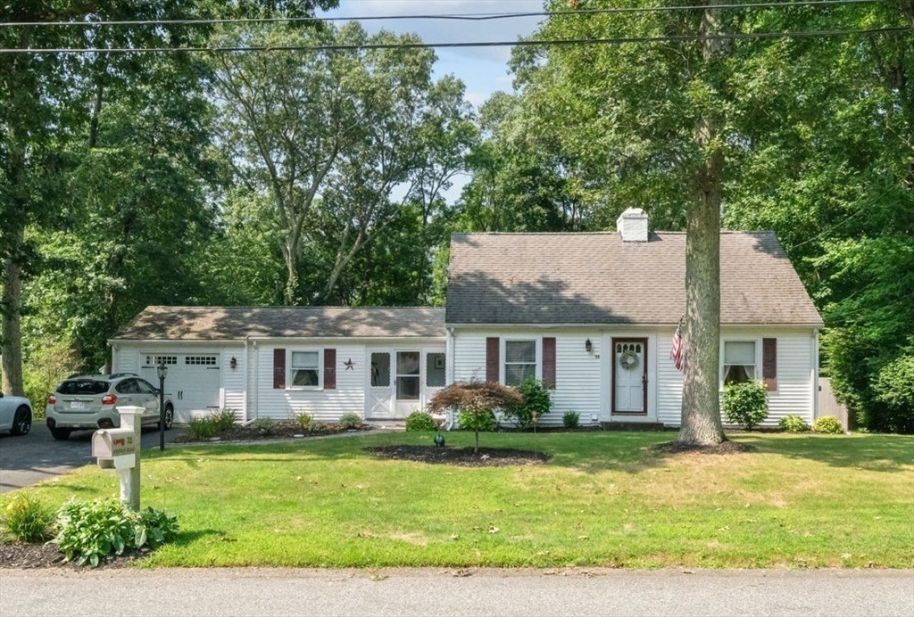 32 Anawan Rd, North Attleboro, Massachusetts, 3 Bedrooms Bedrooms, 6 Rooms Rooms,1.5 BathroomsBathrooms,Residential,For Sale,Anawan Rd,73491144