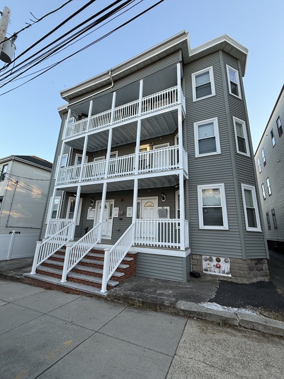40-42 Dehon St, Revere, Massachusetts, 16 Bedrooms Bedrooms, 46 Rooms Rooms,12 BathroomsBathrooms,Residential Income,For Sale,Dehon St,73491162