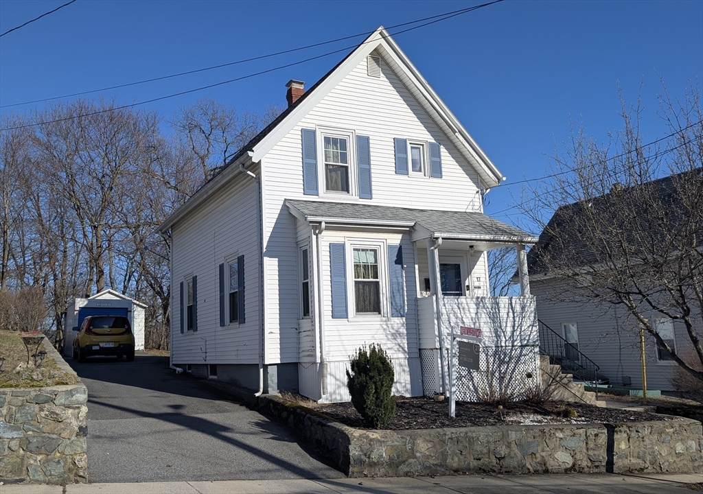 17 Tyler St, Malden, Massachusetts, 3 Bedrooms Bedrooms, 6 Rooms Rooms,1 BathroomBathrooms,Residential,For Sale,Tyler St,73490970