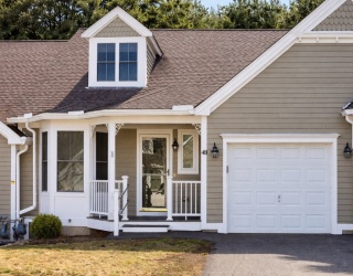 4 Autumn Drive, Hudson, Massachusetts, 2 Bedrooms Bedrooms, 7 Rooms Rooms,3 BathroomsBathrooms,Residential,For Sale,Autumn Drive,73490989