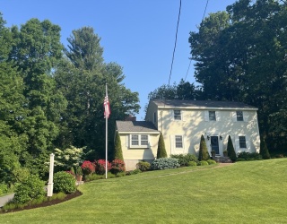 1 Lancaster Place, Andover, Massachusetts, 4 Bedrooms Bedrooms, 8 Rooms Rooms,3.5 BathroomsBathrooms,Residential,For Sale,Lancaster Place,73490857