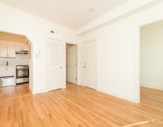 150 Pleasant Street, Boston, Massachusetts, 1 Bedroom Bedrooms, 5 Rooms Rooms,1 BathroomBathrooms,Residential Lease,For Rent,Pleasant Street,73491073