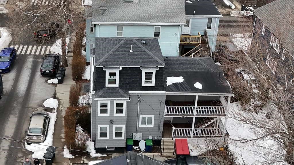 7 Jaques St, Somerville, Massachusetts, 4 Bedrooms Bedrooms, 8 Rooms Rooms,2 BathroomsBathrooms,Residential Income,For Sale,Jaques St,73491171