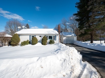 18 Fairview Road, Westborough, Massachusetts, 3 Bedrooms Bedrooms, 9 Rooms Rooms,2 BathroomsBathrooms,Residential,For Sale,Fairview Road,73477104