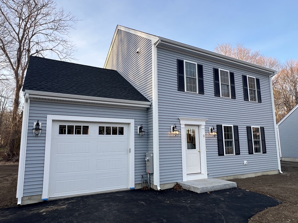 2 Hummingbird Path, Middleboro, Massachusetts, 3 Bedrooms Bedrooms, 5 Rooms Rooms,2 BathroomsBathrooms,Residential Lease,For Rent,Hummingbird Path,73464162