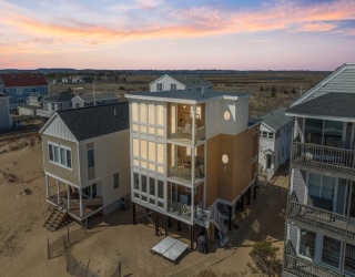 187 Atlantic Ave, Salisbury, Massachusetts, 4 Bedrooms Bedrooms, 8 Rooms Rooms,2 BathroomsBathrooms,Residential,For Sale,Atlantic Ave,73491322