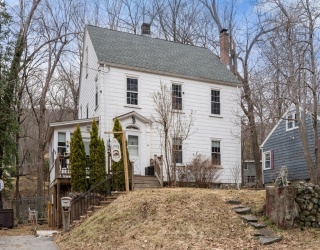 84 Park Ave, Southbridge, Massachusetts, 4 Bedrooms Bedrooms, 7 Rooms Rooms,2 BathroomsBathrooms,Residential,For Sale,Park Ave,73491209