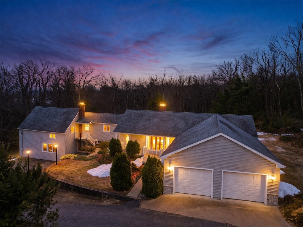 106 Paxton Rd, Holden, Massachusetts, 4 Bedrooms Bedrooms, 8 Rooms Rooms,3 BathroomsBathrooms,Residential,For Sale,Paxton Rd,73491204
