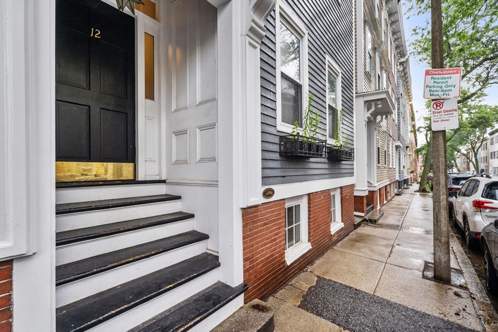 12 Mystic Street, Boston, Massachusetts, 2 Bedrooms Bedrooms, 5 Rooms Rooms,2 BathroomsBathrooms,Residential Lease,For Rent,Mystic Street,73491217