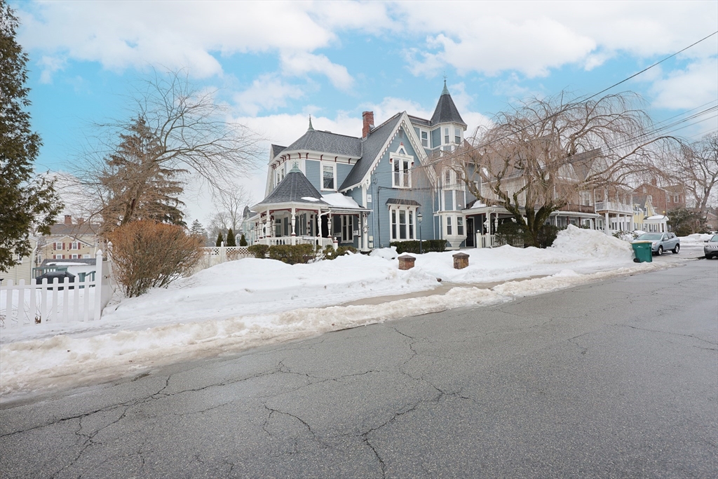 34 High, North Attleboro, Massachusetts, 1 Bedroom Bedrooms, 3 Rooms Rooms,1 BathroomBathrooms,Residential Lease,For Rent,High,73491391