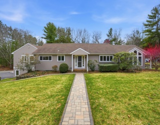 180 Chestnut St, Duxbury, Massachusetts, 4 Bedrooms Bedrooms, 8 Rooms Rooms,5 BathroomsBathrooms,Residential,For Sale,Chestnut St,73491266