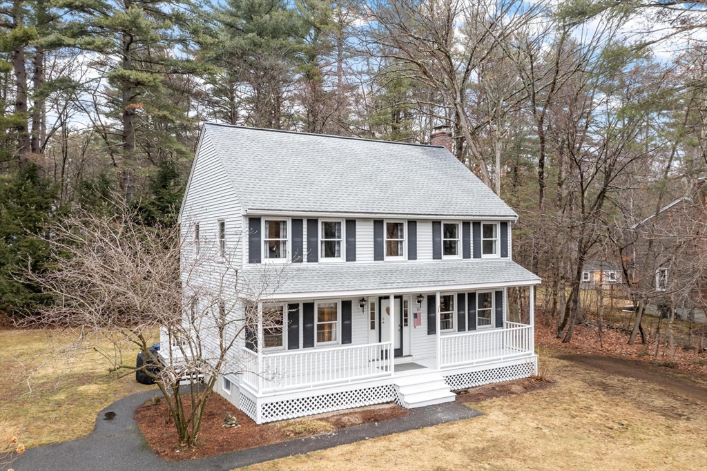 51 Concord Road, Dracut, Massachusetts, 3 Bedrooms Bedrooms, 6 Rooms Rooms,1.5 BathroomsBathrooms,Residential,For Sale,Concord Road,73491285