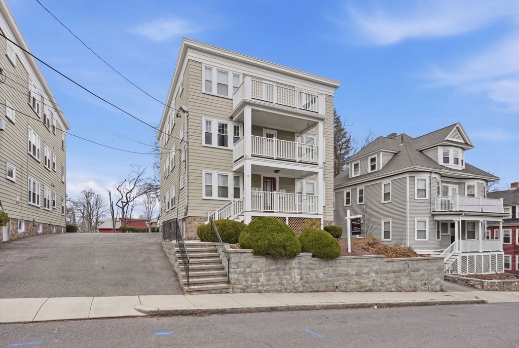 15 Adelaide St, Boston, Massachusetts, 1 Bedroom Bedrooms, 5 Rooms Rooms,1 BathroomBathrooms,Residential Lease,For Rent,Adelaide St,73491435