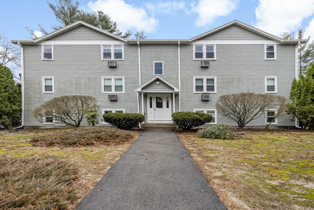 1 Wilbur Terrace, Norton, Massachusetts, 2 Bedrooms Bedrooms, 4 Rooms Rooms,1 BathroomBathrooms,Residential,For Sale,Wilbur Terrace,73491433
