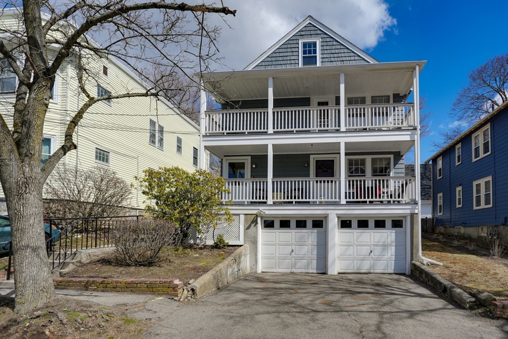 14-16 Davis Street, Belmont, Massachusetts, 5 Bedrooms Bedrooms, 11 Rooms Rooms,2 BathroomsBathrooms,Residential Income,For Sale,Davis Street,73491432