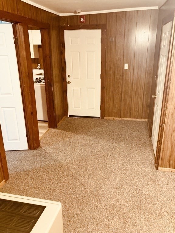 245 County St, Fall River, Massachusetts, 1 Bedroom Bedrooms, 4 Rooms Rooms,1 BathroomBathrooms,Residential Lease,For Rent,County St,73491505