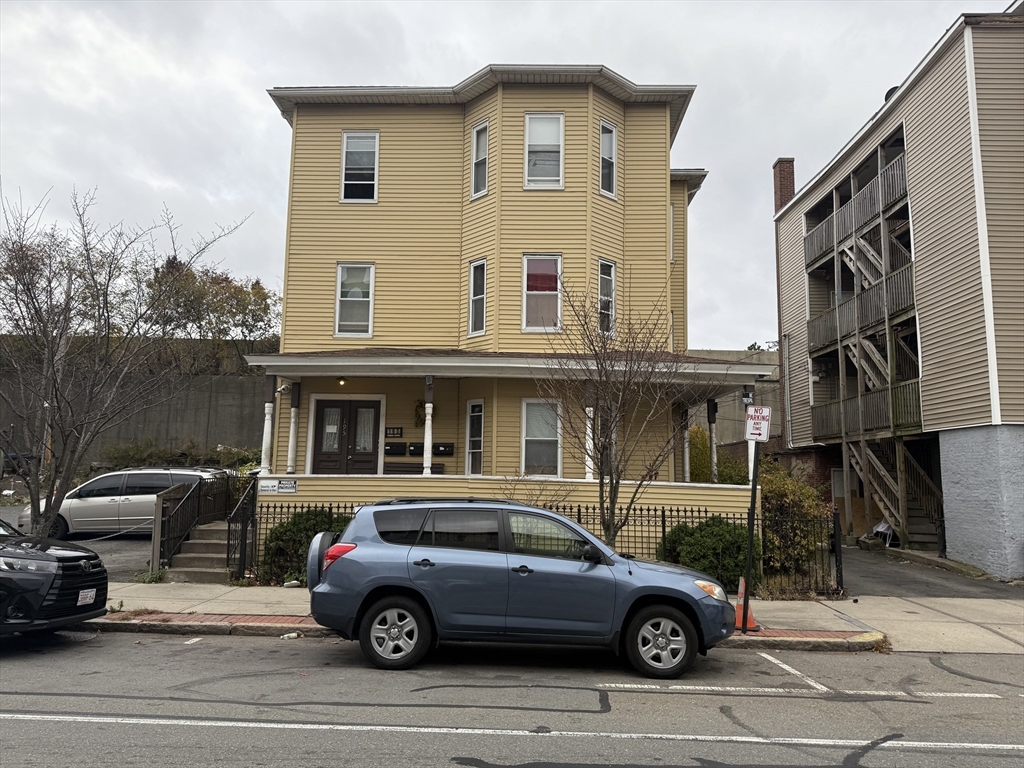 195 Millbury St., Worcester, Massachusetts, 3 Bedrooms Bedrooms, 18 Rooms Rooms,3 BathroomsBathrooms,Residential Income,For Sale,Millbury St.,73461821