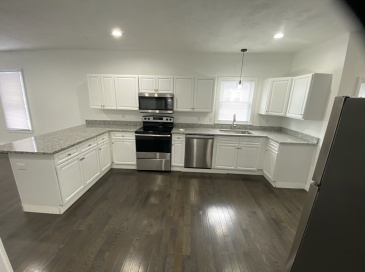 25 Wayne, Worcester, Massachusetts, 3 Bedrooms Bedrooms, 5 Rooms Rooms,1 BathroomBathrooms,Residential Lease,For Rent,Wayne,73478717