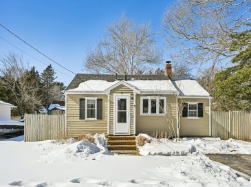 12 Curtis Ave, Kingston, Massachusetts, 2 Bedrooms Bedrooms, 4 Rooms Rooms,1 BathroomBathrooms,Residential,For Sale,Curtis Ave,73475343 12 Curtis Ave, Kingston, Massachusetts, 2 Bedrooms Bedrooms, 4 Rooms Rooms,1 BathroomBathrooms,Residential,For Sale,Curtis Ave,73475343