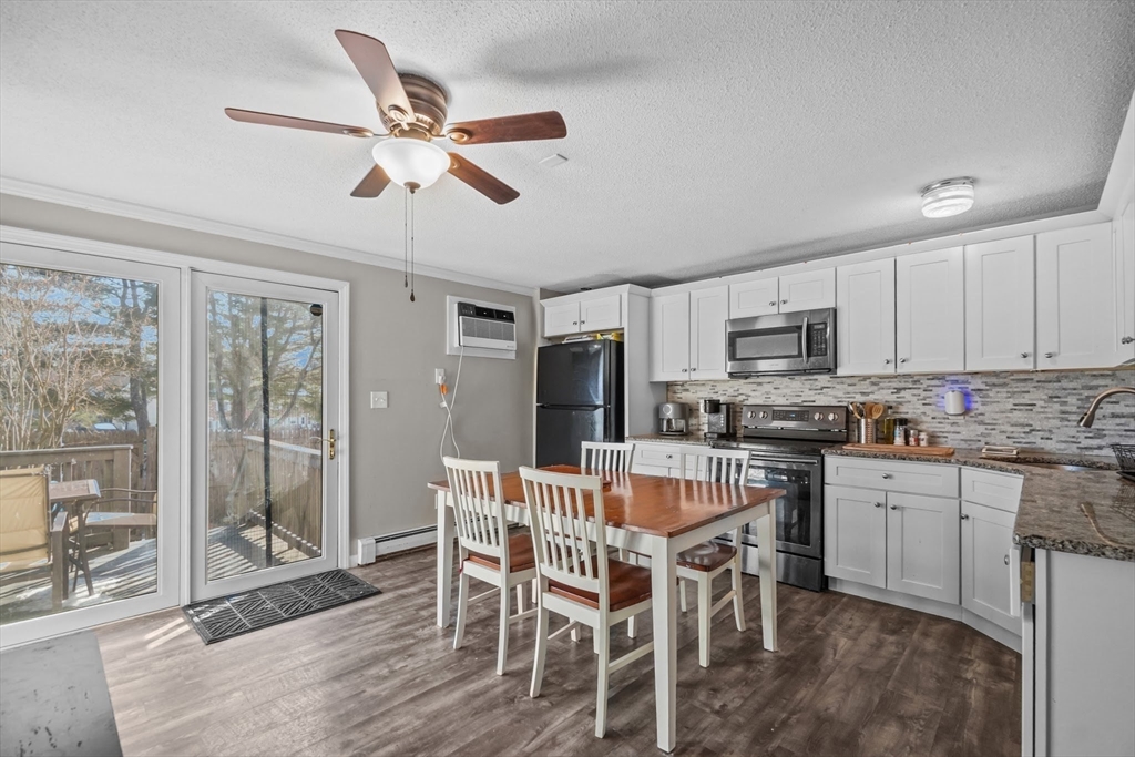 1638 Plymouth St, East Bridgewater, Massachusetts, 2 Bedrooms Bedrooms, 7 Rooms Rooms,1.5 BathroomsBathrooms,Residential,For Sale,Plymouth St,73478493