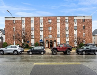 474 Broadway, Somerville, Massachusetts, 1 Bedroom Bedrooms, 3 Rooms Rooms,1 BathroomBathrooms,Residential,For Sale,Broadway,73491558