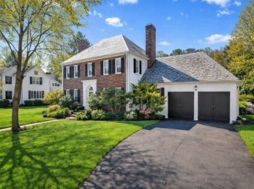 160 Reservoir Rd, Brookline, Massachusetts, 4 Bedrooms Bedrooms, 14 Rooms Rooms,3.5 BathroomsBathrooms,Residential,For Sale,Reservoir Rd,73491579 160 Reservoir Rd, Brookline, Massachusetts, 4 Bedrooms Bedrooms, 14 Rooms Rooms,3.5 BathroomsBathrooms,Residential,For Sale,Reservoir Rd,73491579