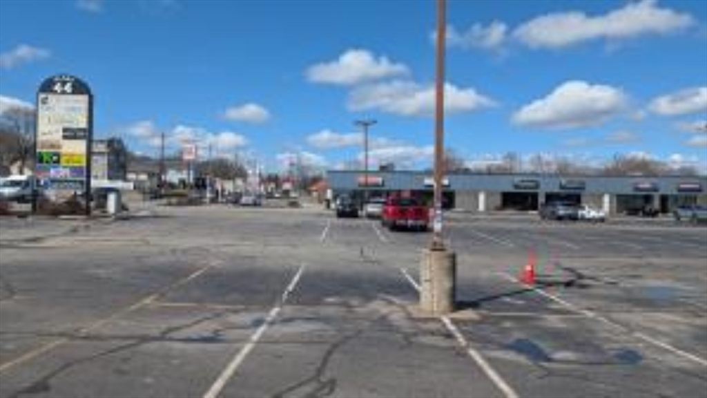 39 Putnam Pike, Johnston, Rhode Island, ,Commercial Sale,For Sale,Putnam Pike,73491590